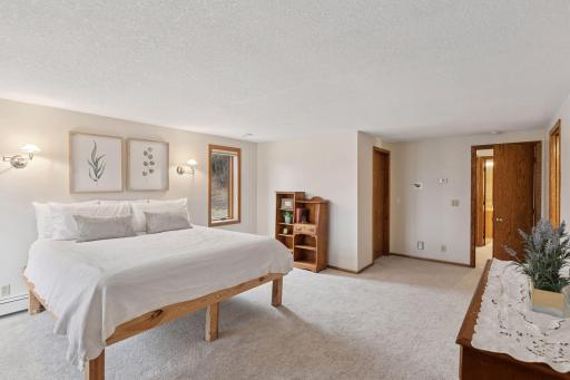 5739 Juneau Lane N, Plymouth, MN 55446