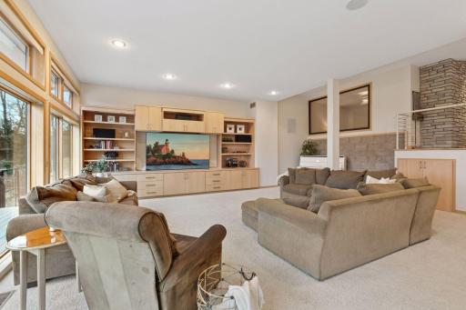 5739 Juneau Lane N, Plymouth, MN 55446