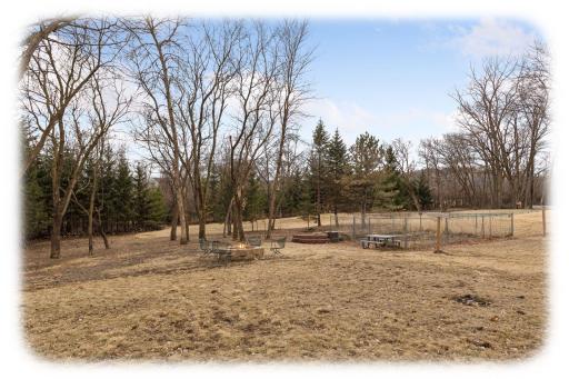 5739 Juneau Lane N, Plymouth, MN 55446