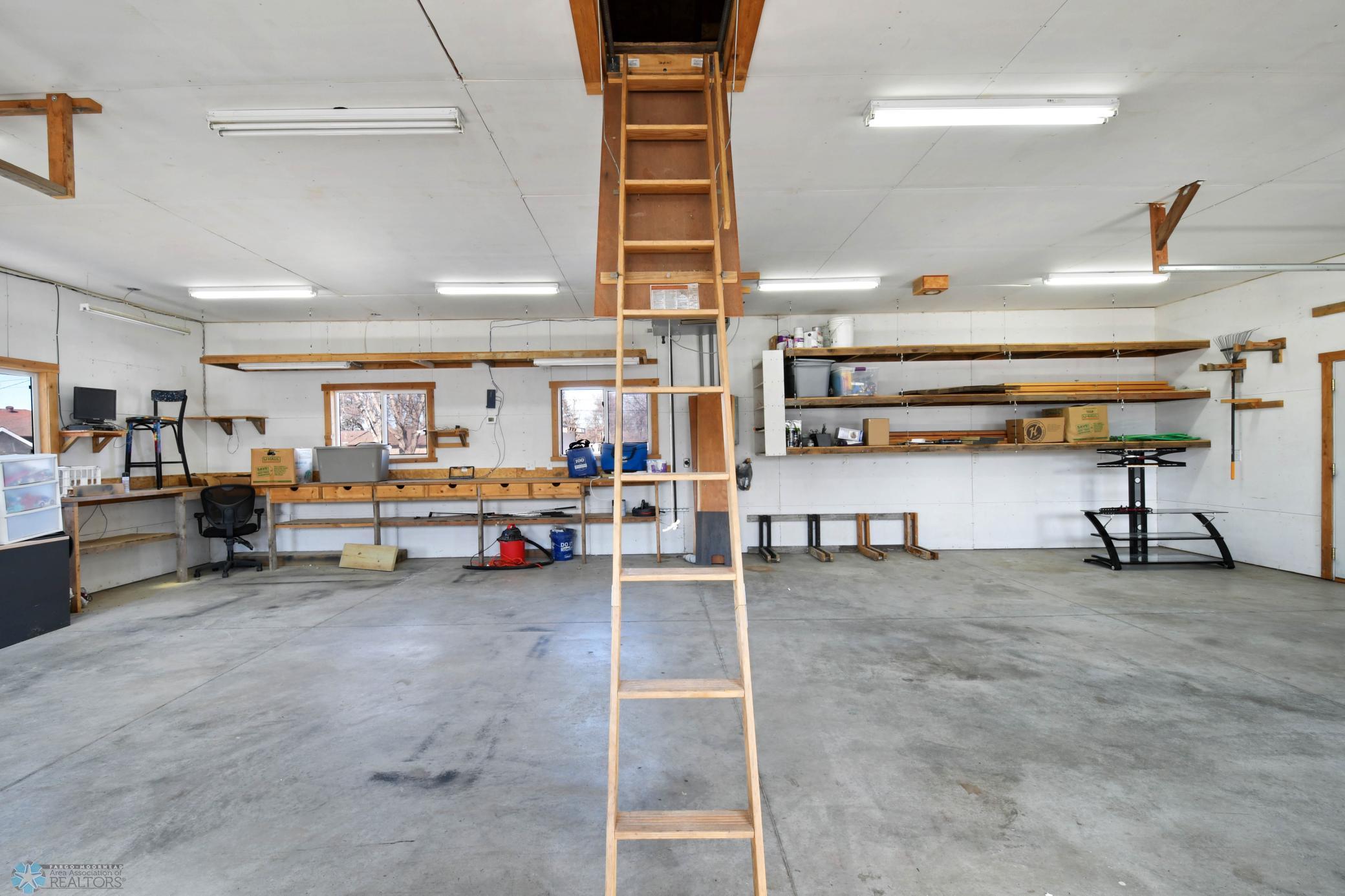 Garage - Bonus Storage