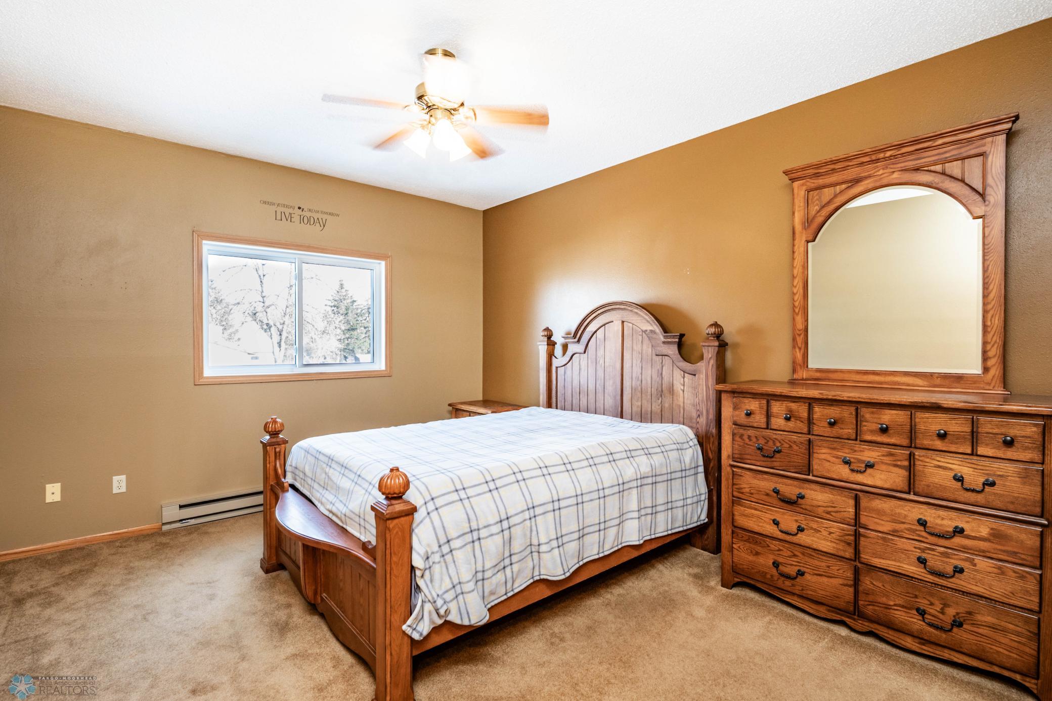 380410(14of30).jpg