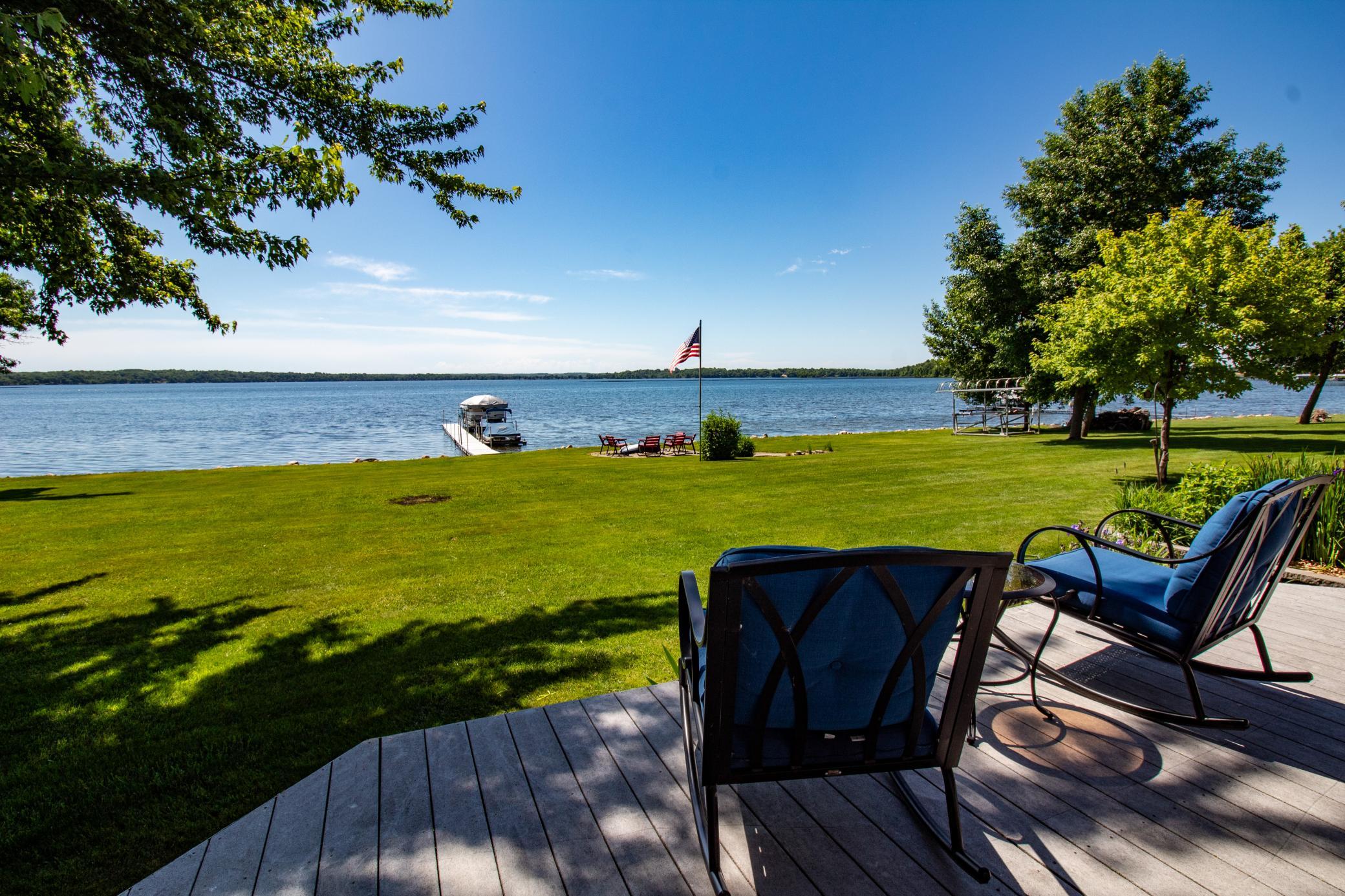 summer_lake_view.jpg