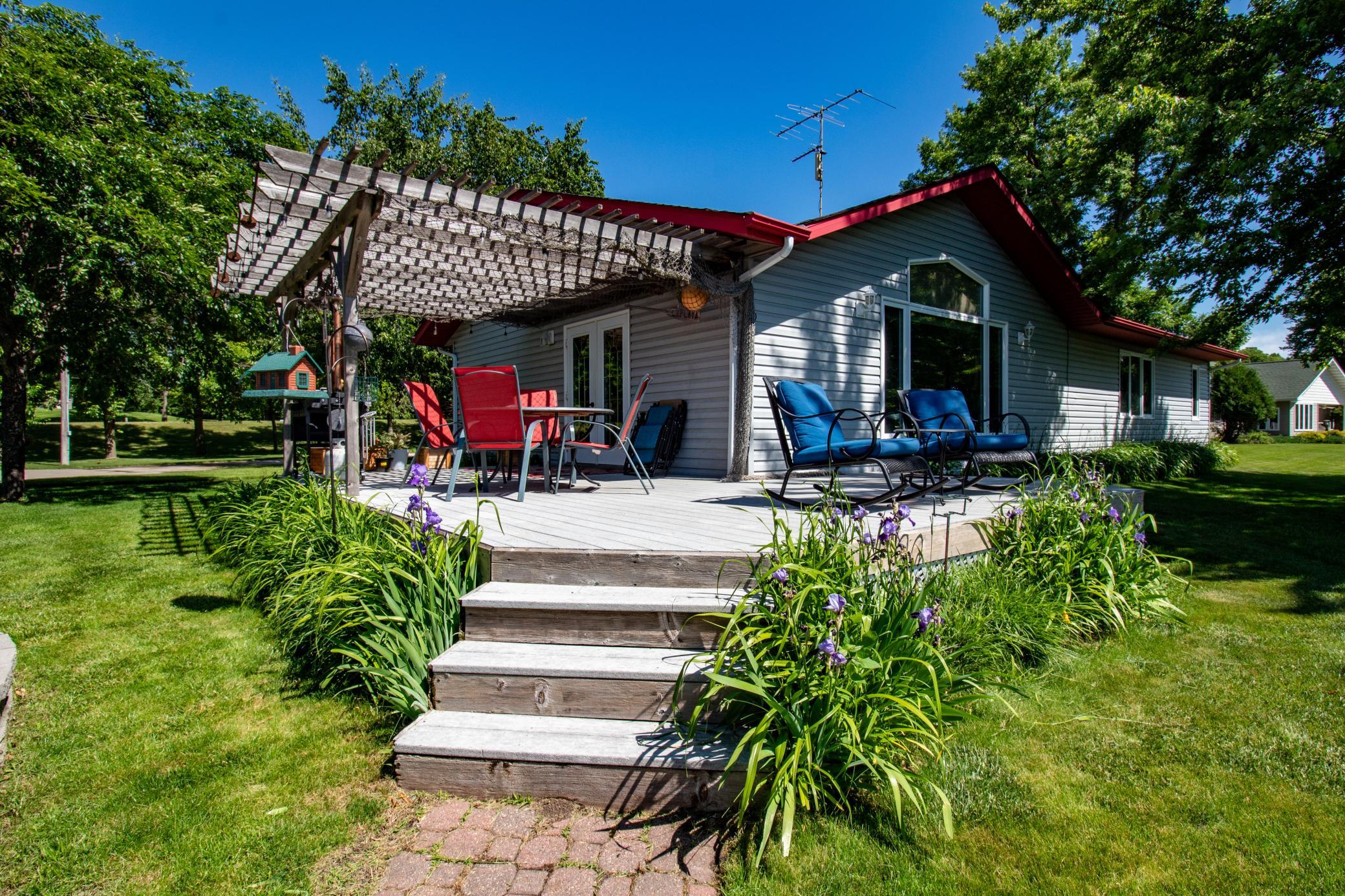 home_front_deck_.jpg
