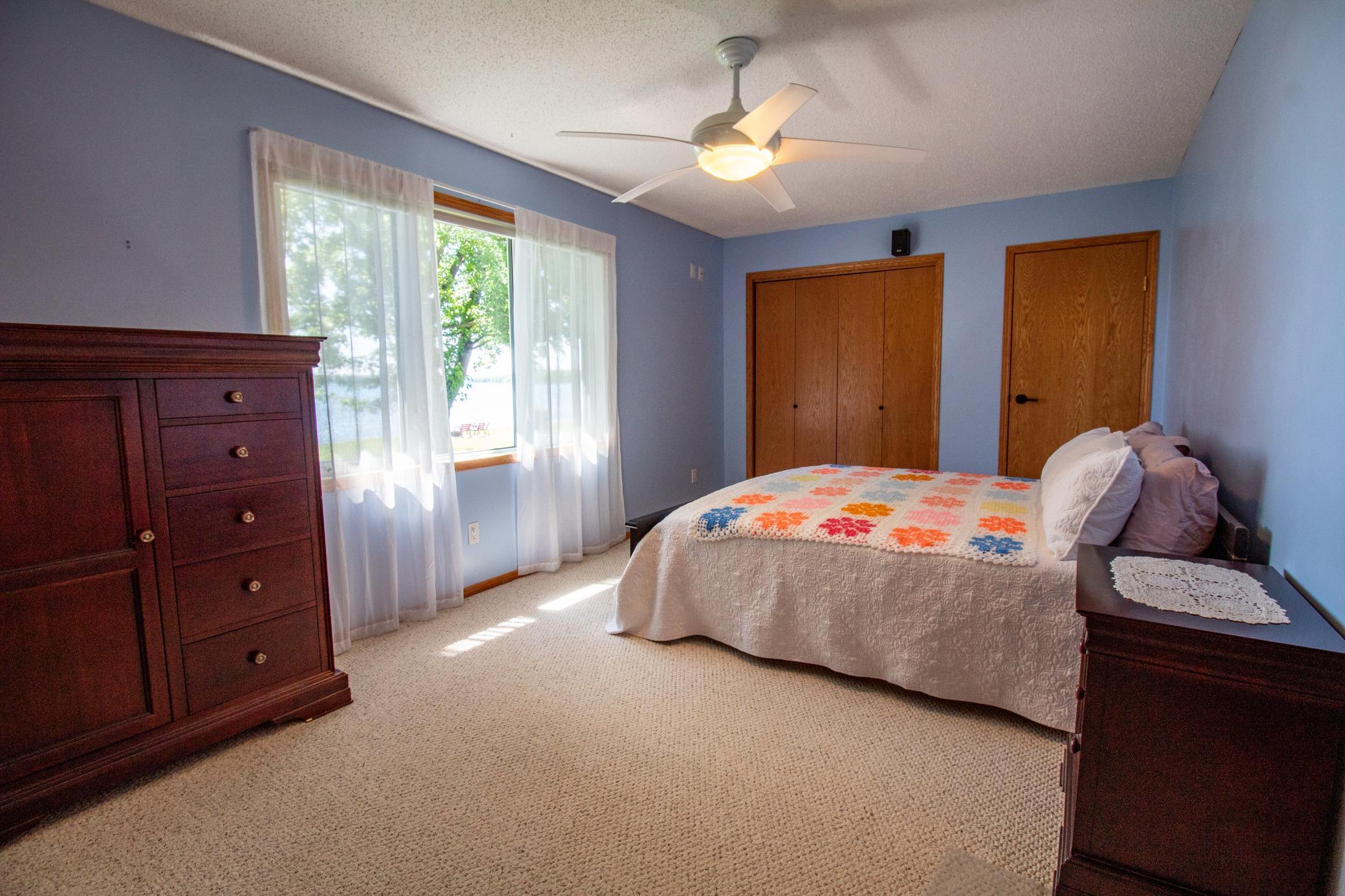 primary_bedroom.jpg
