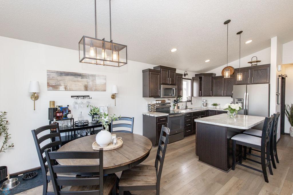 Kitchen/Dining