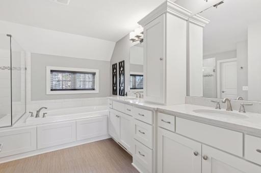 10938 57th Street N, Lake Elmo, MN 55042