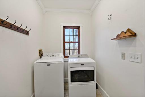 606 Oakwood Court, Hudson, WI 54016