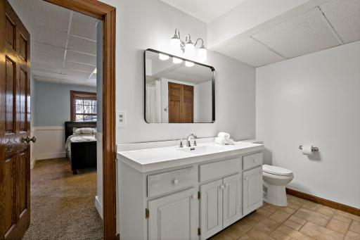 606 Oakwood Court, Hudson, WI 54016