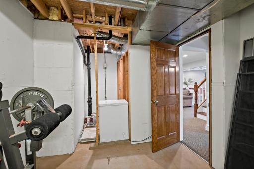 606 Oakwood Court, Hudson, WI 54016