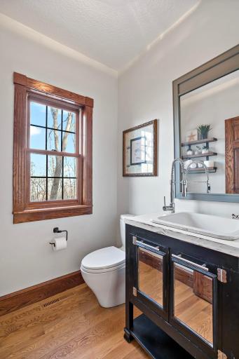 606 Oakwood Court, Hudson, WI 54016