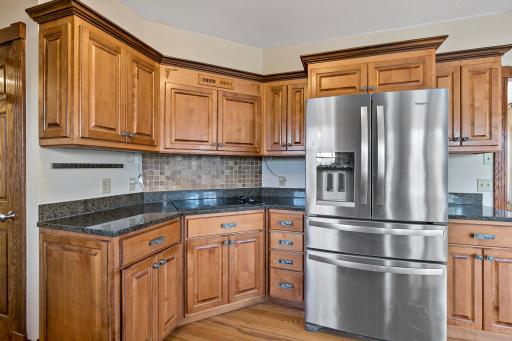 606 Oakwood Court, Hudson, WI 54016