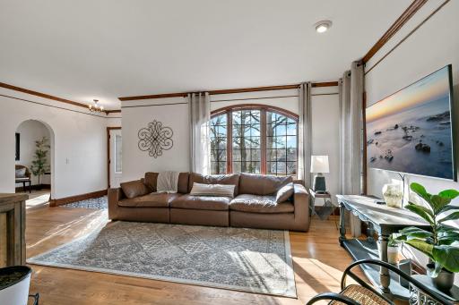 606 Oakwood Court, Hudson, WI 54016