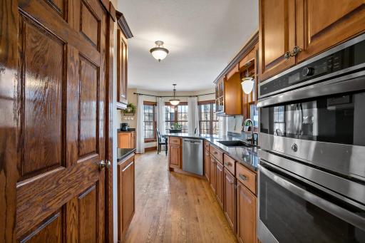 606 Oakwood Court, Hudson, WI 54016
