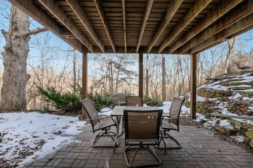 606 Oakwood Court, Hudson, WI 54016