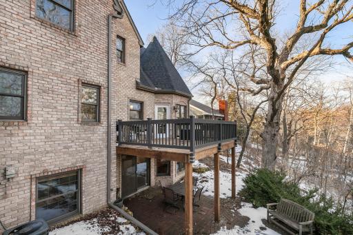 606 Oakwood Court, Hudson, WI 54016