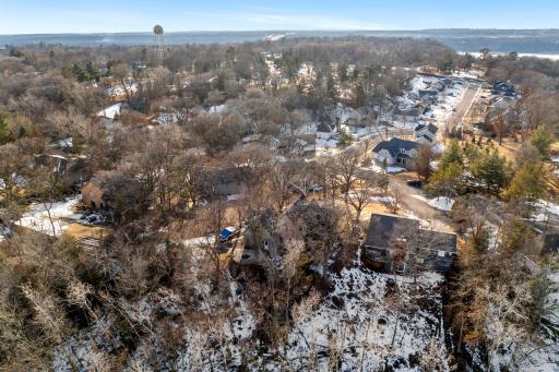 606 Oakwood Court, Hudson, WI 54016