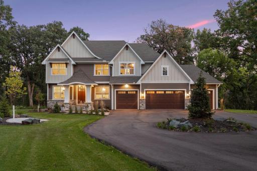 10 Sherwood Trail, North Oaks, MN 55126