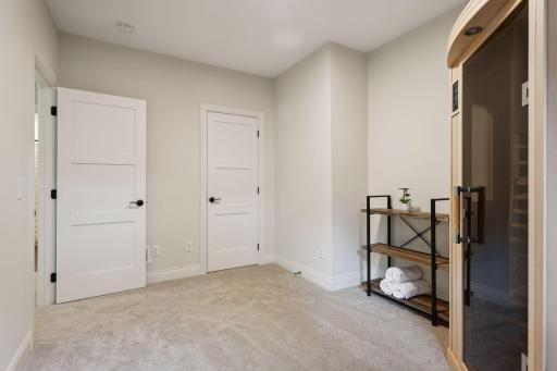 10 Sherwood Trail, North Oaks, MN 55126