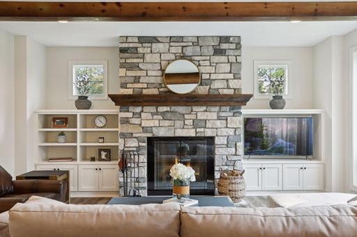 10 Sherwood Trail, North Oaks, MN 55126