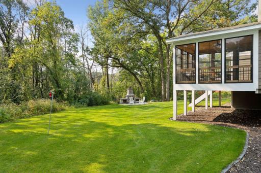 10 Sherwood Trail, North Oaks, MN 55126