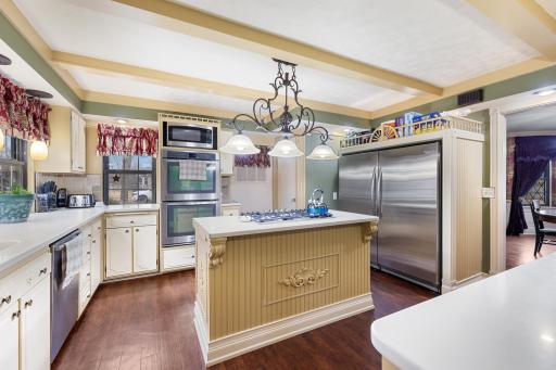 Island stovetop, pan storage, double oven!
