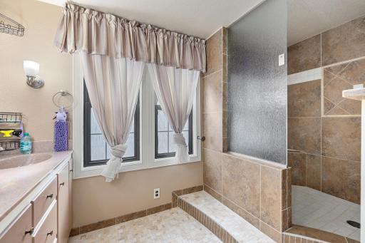 425 N 3rd Street, Saint Peter, MN 56082