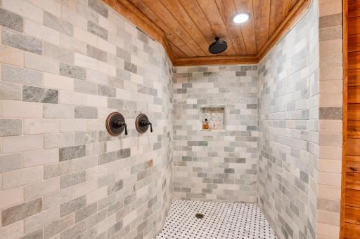 Hayward, WI 54843