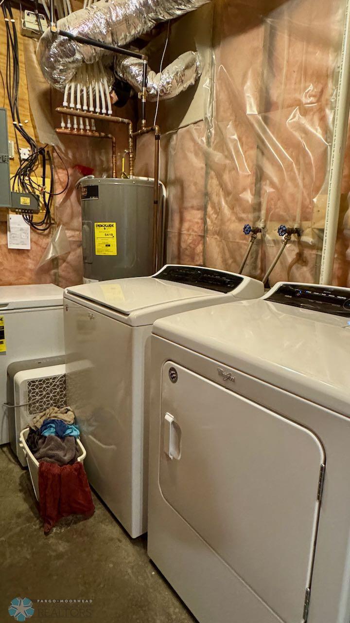 (40) Washer Dryer Included.jpeg