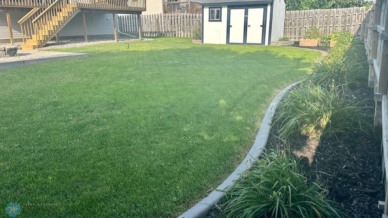 (49) Backyard Landscaping Summer.jpeg