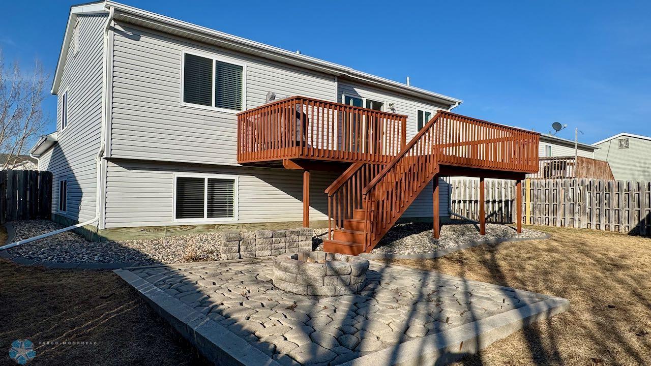 (45) Patio and Fire Pit.jpeg