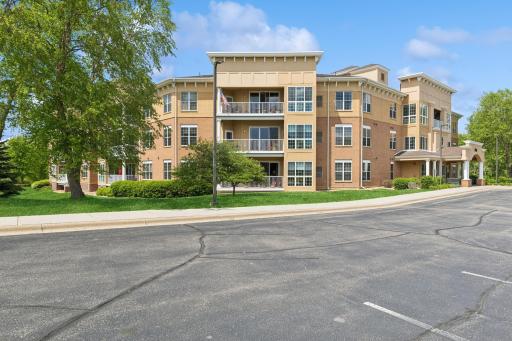 62+ community that is well-maintained & welcoming!