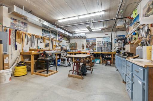 600 Greenhaven Drive, 209, Burnsville, MN 55306