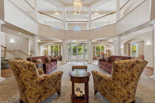 600 Greenhaven Drive, 209, Burnsville, MN 55306