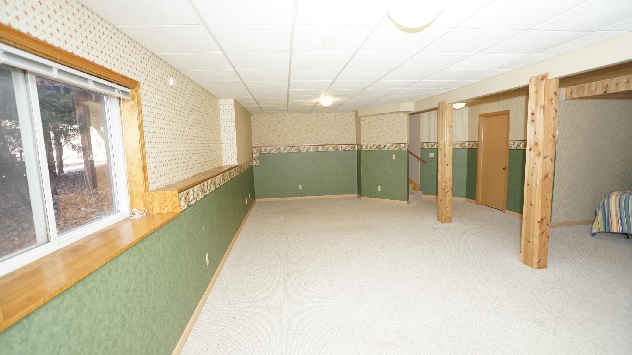 Bonus Room that can be a fifth bedroom