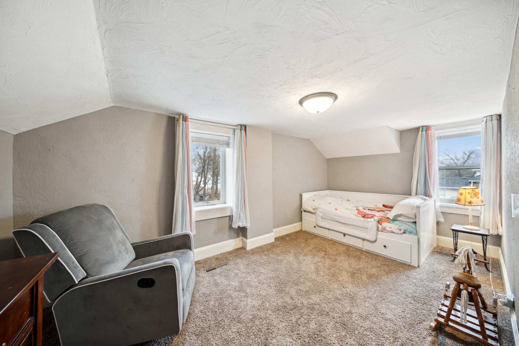 2nd large bedroom on upper floor has a walk in closet!