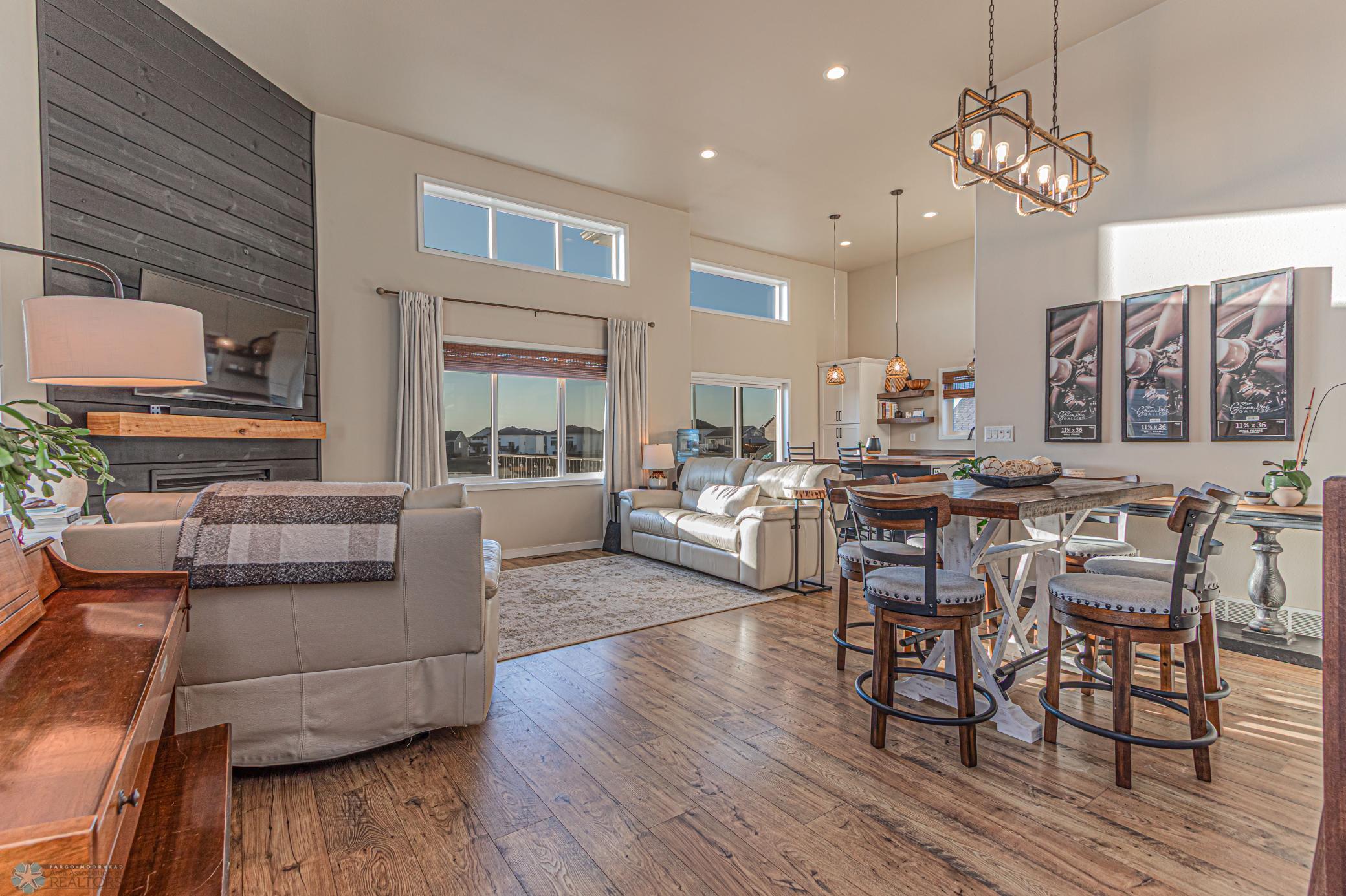 5837 Deb Dr W, West Fargo, ND-12.jpg