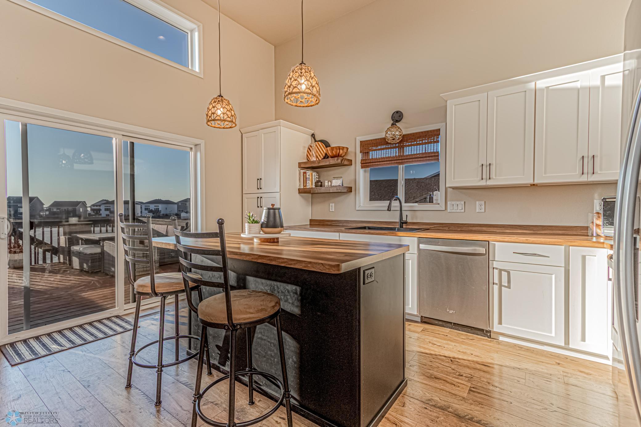 5837 Deb Dr W, West Fargo, ND-17.jpg