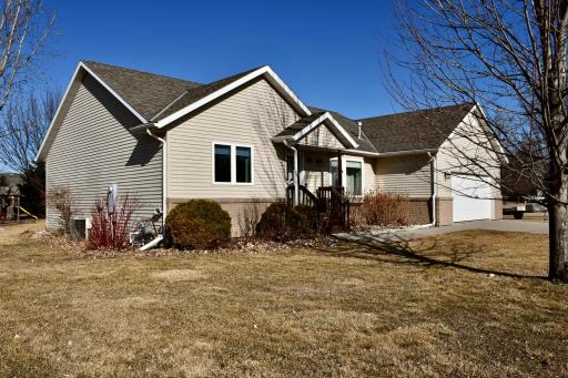 1105 Somerset Drive, Thief River Falls, MN 56701