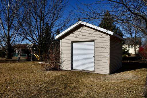 1105 Somerset Drive, Thief River Falls, MN 56701