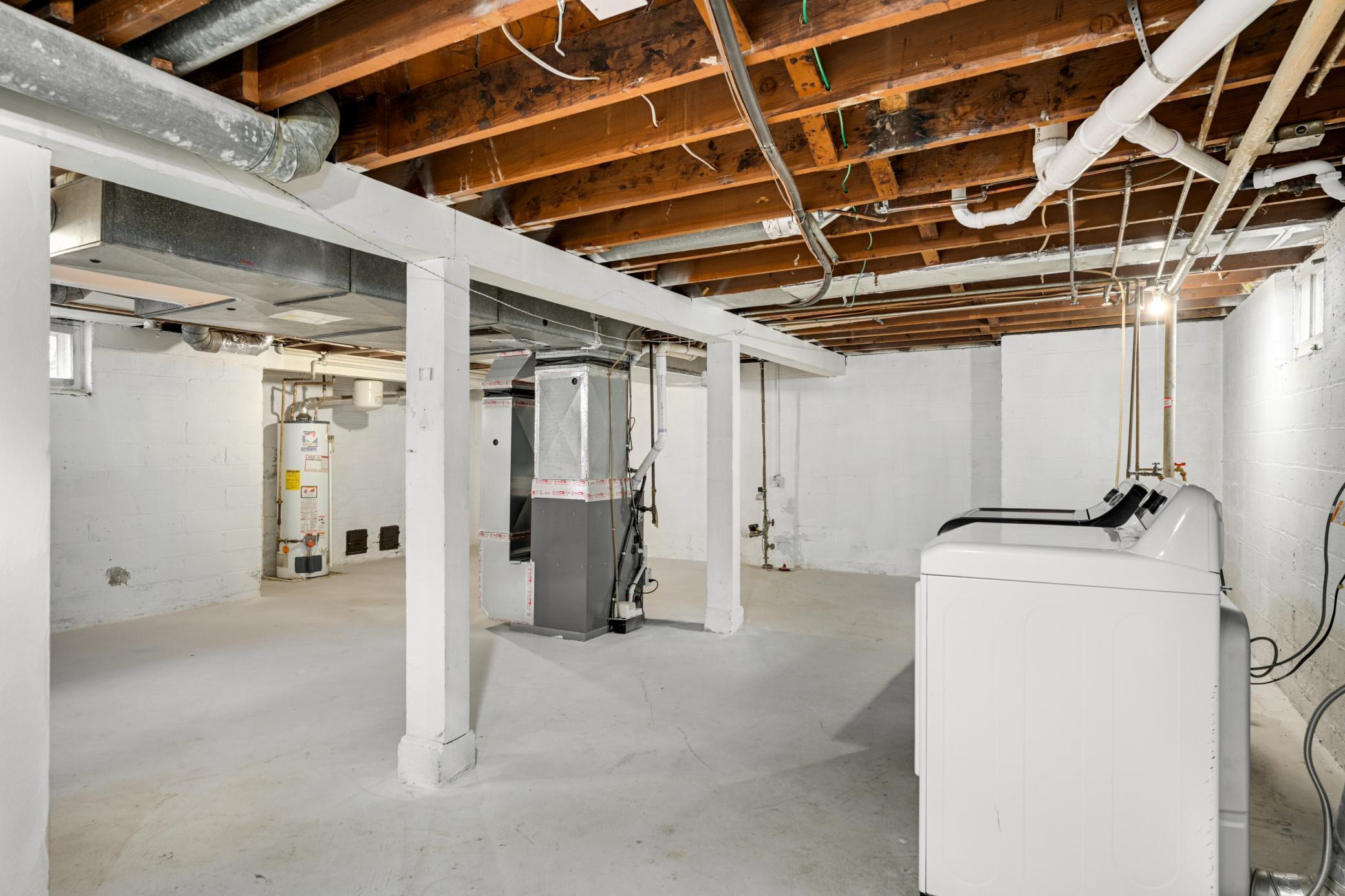 Need more room? Plenty of space in the basement for all your ideas.