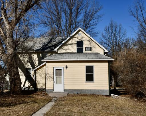 410 Knight Avenue N, Thief River Falls, MN 56701