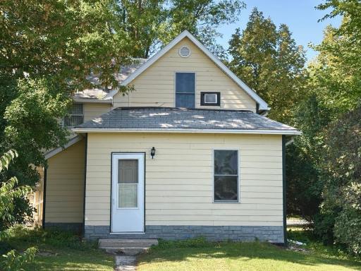 410 Knight Ave N Back.jpeg