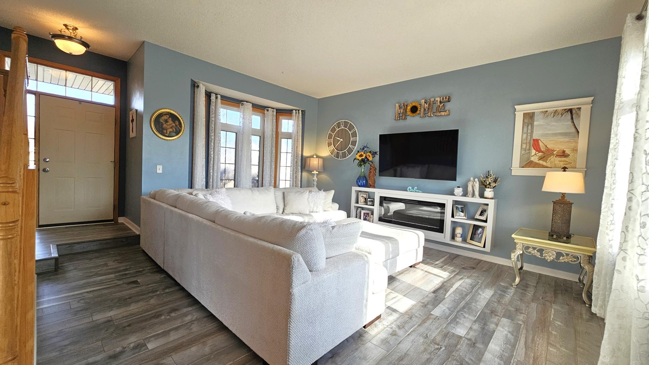 Large and bright living space.