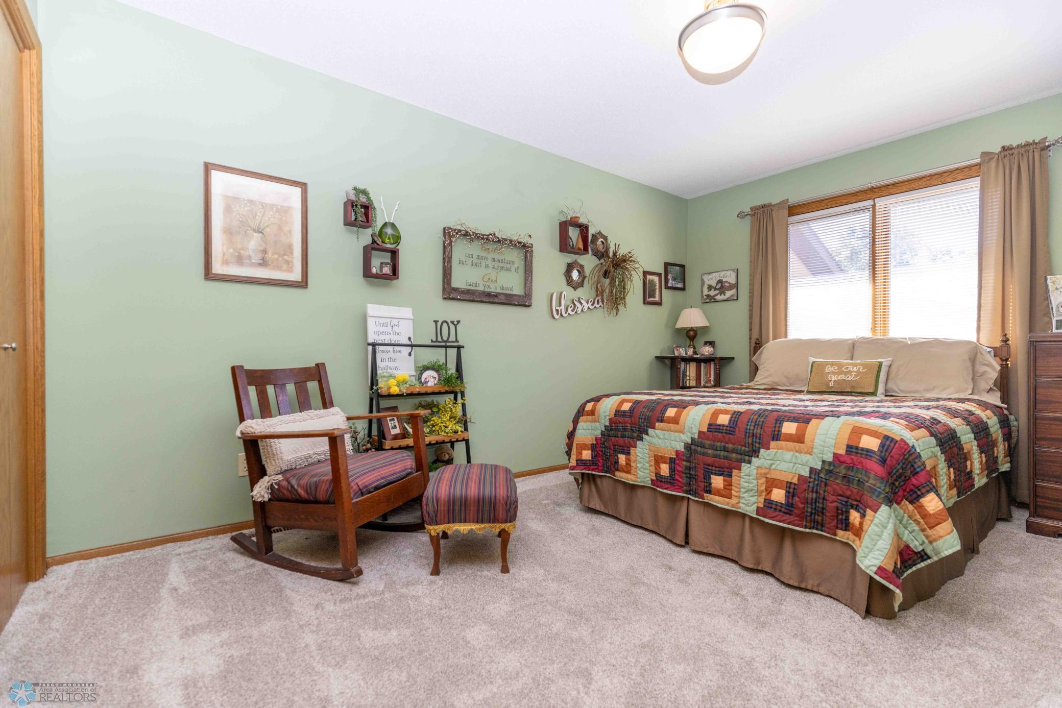 Upper level 2nd bedroom