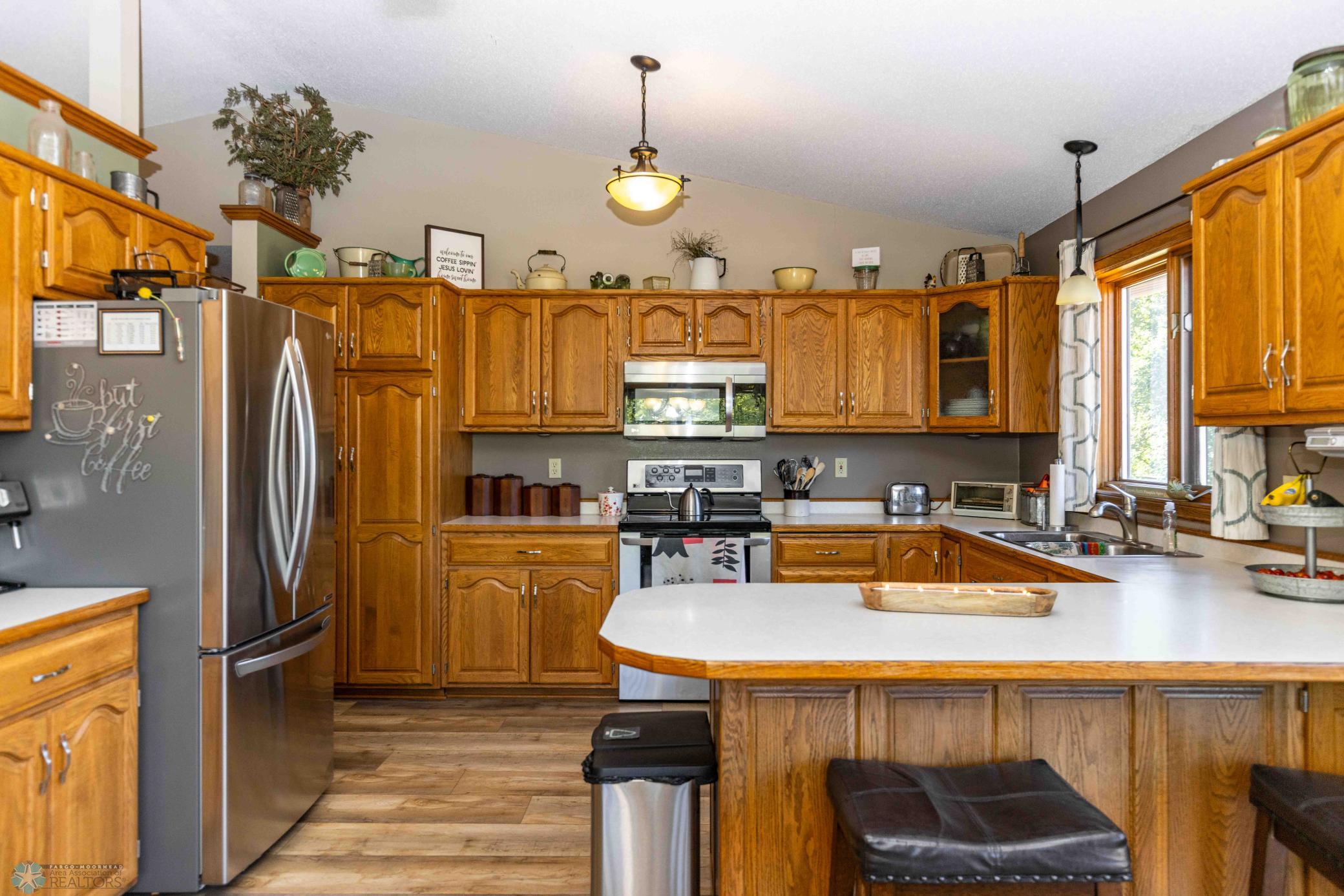 Lots of storage in kitchen.