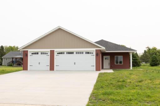 619 6th Street, West Concord, MN 55985