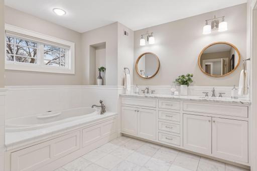 5133 Halifax Avenue S, Edina, MN 55424