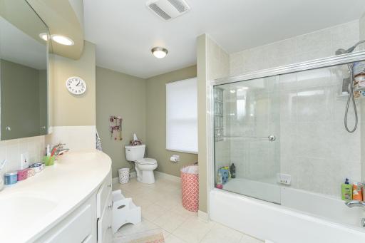 3900 Valley View Road SW, Rochester, MN 55902