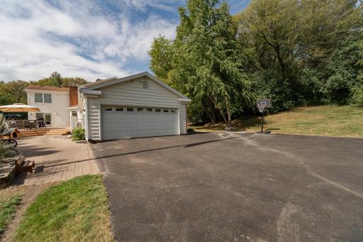 3900 Valley View Road SW, Rochester, MN 55902