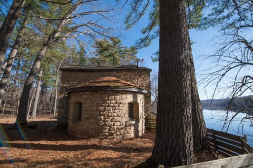 801 Pine Cone Trail, Marine On Saint Croix, MN 55047